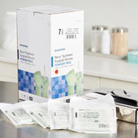 McKesson Perry Performance Plus McKesson 20-2075N Perry Performance Plus Polyisoprene Surgical Glove, Size (BX/50)