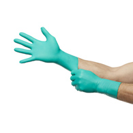 McKesson Perry Performance Plus McKesson 20-2575N Perry Performance Plus Polychloroprene Surgical Glove, Size (BX/50)