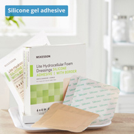 McKesson Lite McKesson 4874 Lite Silicone Gel Adhesive with Border Thin Silicone Foam Dressing, 6 x 6 in (BX/10)